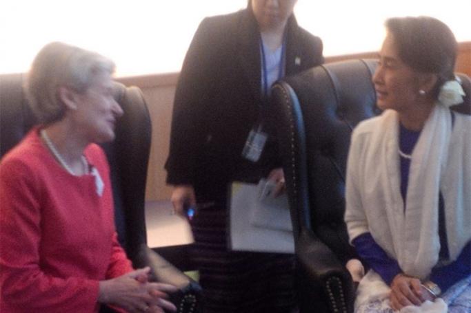 UNESCO Director-General Irina Bokova (left) meets with Myanmar State Counsellor and Foreign Minister Aung San Suu Kyi. Photo: Irina Bokova via twitter