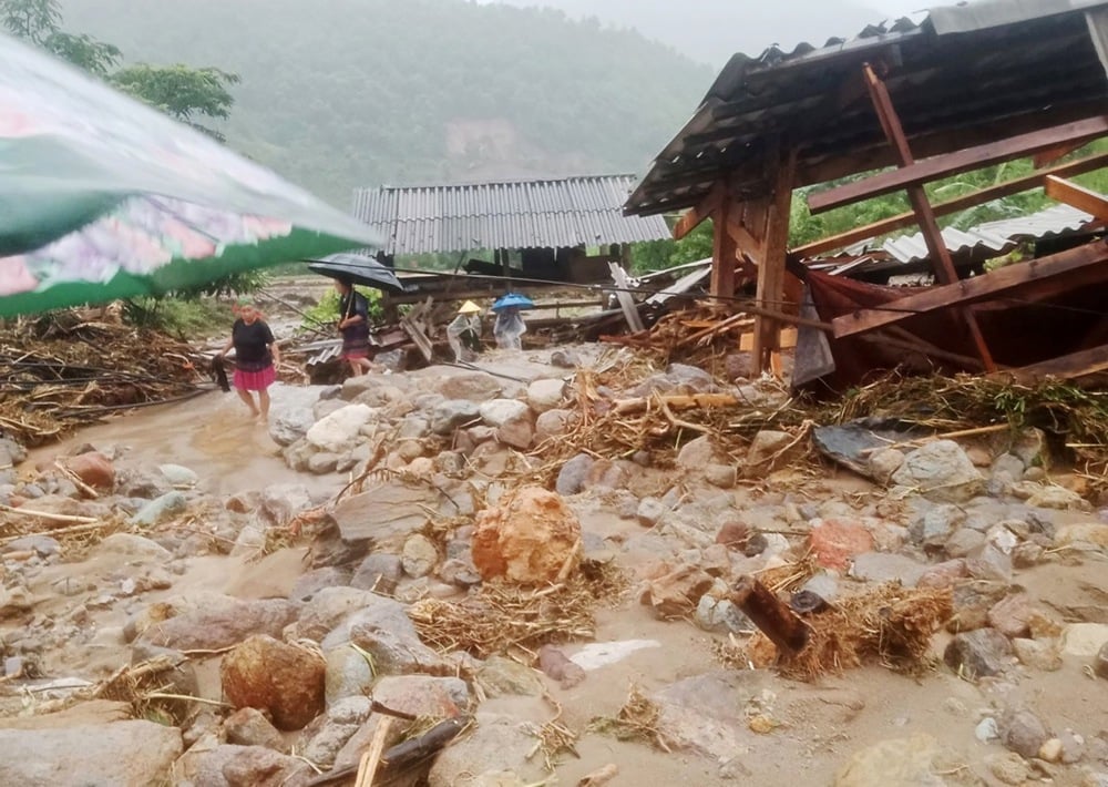 Flash Floods, Landslides Kill Eight In Northern Vietnam | Mizzima ...