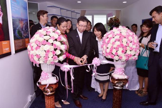 Mr. Boonchai Opas-iam-likit, Group Managing Director of Thailand, Vietnam, Cambodia, Laos, and Myanmar, BASF, cuts the ribbon to officially open a sales representative office in Myanmar. (Photo - BASF)
