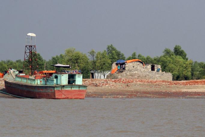 This photograph taken on October 15, 2018, shows a structure being constructed on Bhashan Char island off the Bangladeshi coast, Photo: Polash Shikder/AFP