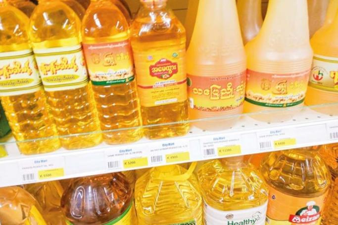 Edible oil displayed at a shopping centre