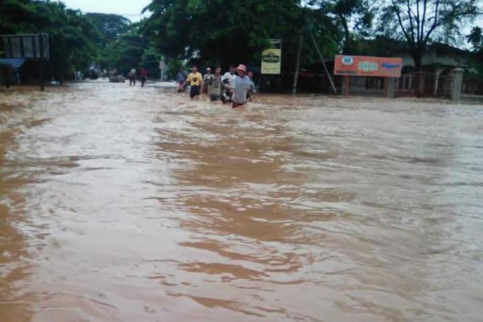 Flooding in Kawlin, Sagaing Region on 9 June, 2016. Photo: Nanda (Kawlin)
