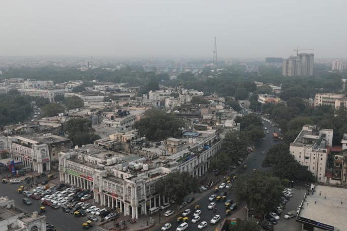 A general view of the city engulfed in smog, in New Delhi, India. Photo: EPA