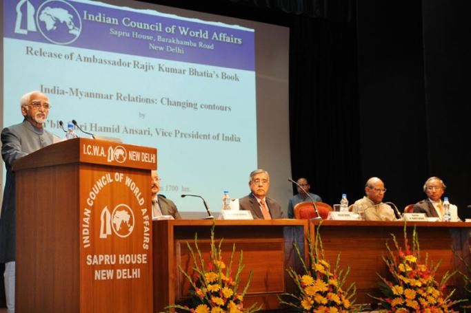 Shri M. Hamid Ansari, Vice President of India speaking at the book launch of  “India-Myanmar Relations: Changing Contours” authored by Shri Rajiv Bhatia, in New Delhi on September 22, 2015. Photo: vicepresidentofindia.nic.in
