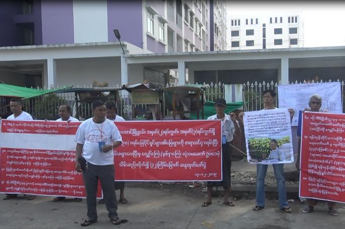 Protesters in demonstration and leader Myint Aung in this protest. Photo: Chan Nyein/Mizzima