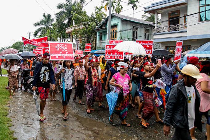 Rakhine State sees mass anti-Muslim protests | Mizzima ...