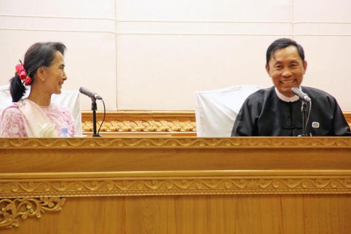 Parliamentary Speaker Thura U Shwe Mann (R) and the leader of the National League for Democracy, Daw Aung San Suu Kyi, exchange smiles during a news conference in Nay Pyi Taw on March 26, 2014. Photo: Min Min/Mizzima

