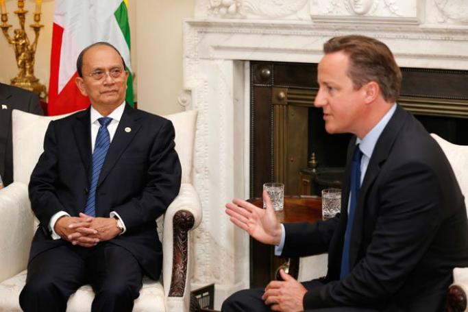 Myanmar President U Thein Sein (L) meets with British Prime Minister David Cameron (R) in 10 Downing Street, London, Britain, July 15, 2013. Photo: San Tan/EPA 
