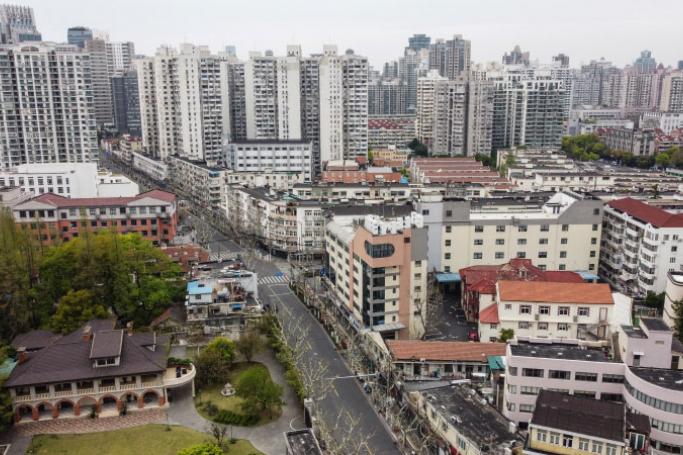 An aerial view of a residential area is seen during the second stage of a pandemic lockdown in Jing' an district in Shanghai on April 5, 2022. Photo: AFP