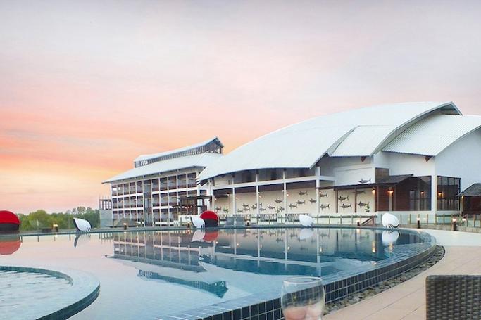 The Pearl Laguna Resort is a four-star hotel located in the city of Myeik, Myanmar. Photo: traveltanintharyi.com