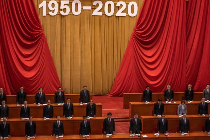Chinese President Xi Jinping (3-R) and Premier Li Keqiang (2-R) attend the event marking the 70th anniversary of China's entry into the Korean war, at the Great Hall of the People, in Beijing, China, 23 October 2020. Photo: EPA