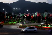 Roads are lit in colors of Pakistani and Chinese flags during visit of Chinese Vice Prime Minister He Lifeng to attend the 10th anniversary celebrations of the China-Pakistan Economic Corridor (CPEC) in Islamabad, Pakistan, 31 July 2023. Photo: EPA