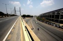 A general view of almost deserted roads amid the novel coronavirus pandemic lockdown in Bangalore, India, 17 April 2020. Photo: EPA