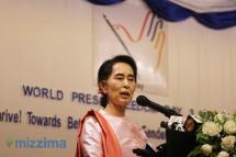 Myanmar opposition leader Aung San Suu Kyi delivers a speech during the ceremony to mark World Press Freedom Day at Novotel Hotel in Yangon on May 3, 2015. Photo: Thet Ko/Mizzima
