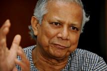 In this file photo taken on October 11, 2009, Nobel laureate Muhammed Yunus gestures during an interview with AFP at his office in Dhaka. Bangladesh has launched a corruption probe into Nobel peace laureate and microfinance pioneer Muhammad Yunus over accusations of embezzlement at a telecoms firm he chairs, the country's graft watchdog said on July 28, 2022. Photo: AFP