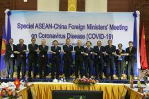 A group photo during the Special ASEAN-China Foreign Ministers' Meeting on Coronavirus Disease or Covid-19 in Vientiane, Laos, 20 February 2020. Photo: EPA