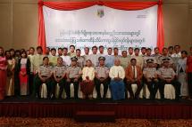 Deputy Director-General U Kyaw Kyaw Lwin and attendees pose for the photo at the workshop in Nay Pyi Taw. Photo: MNA