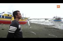 Embedded thumbnail for Filipinos fishing on the frontline of China&amp;#039;s battle for disputed sea
